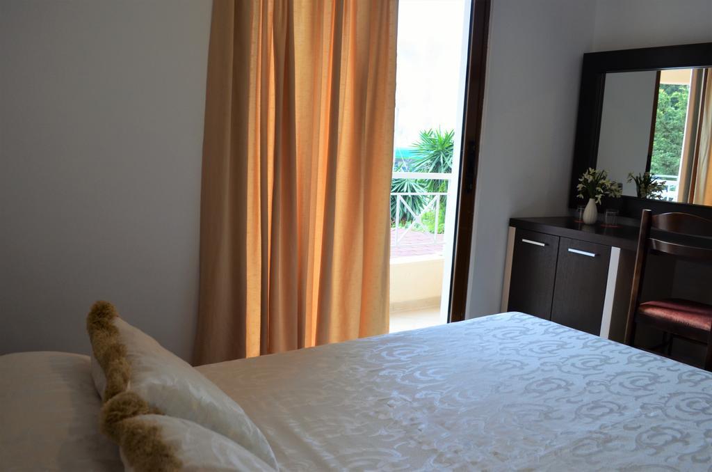 סרנדה Jb Hotel מראה חיצוני תמונה