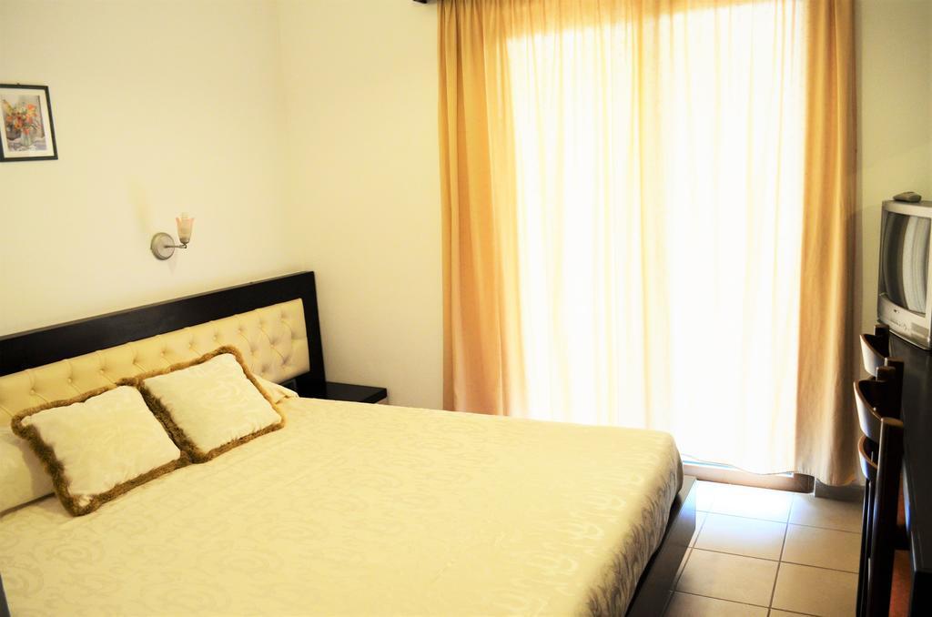 סרנדה Jb Hotel מראה חיצוני תמונה