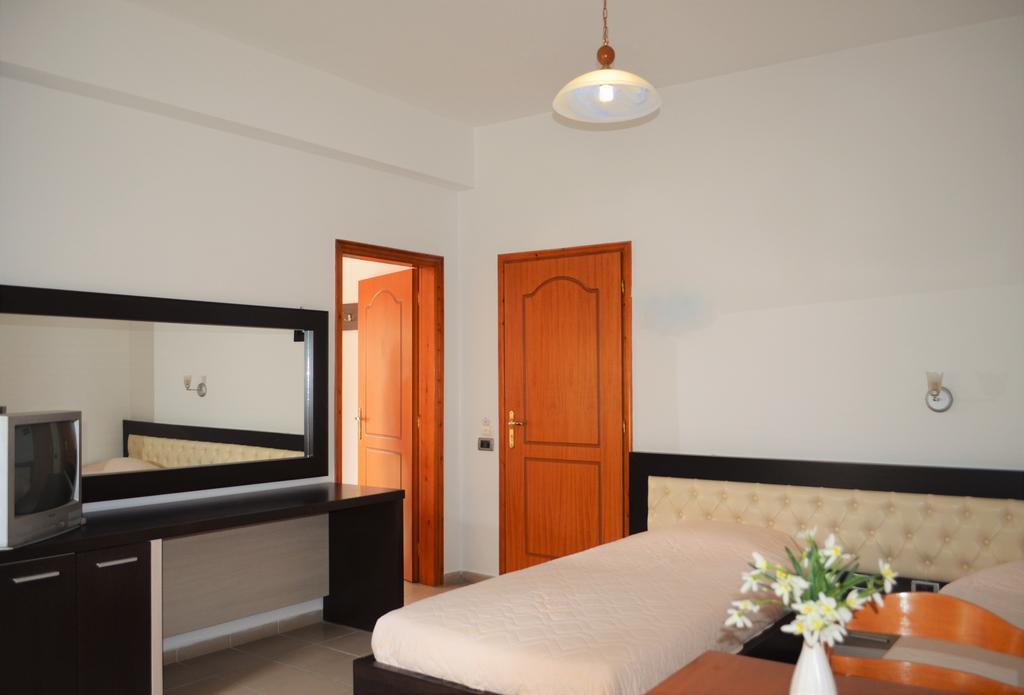 סרנדה Jb Hotel מראה חיצוני תמונה