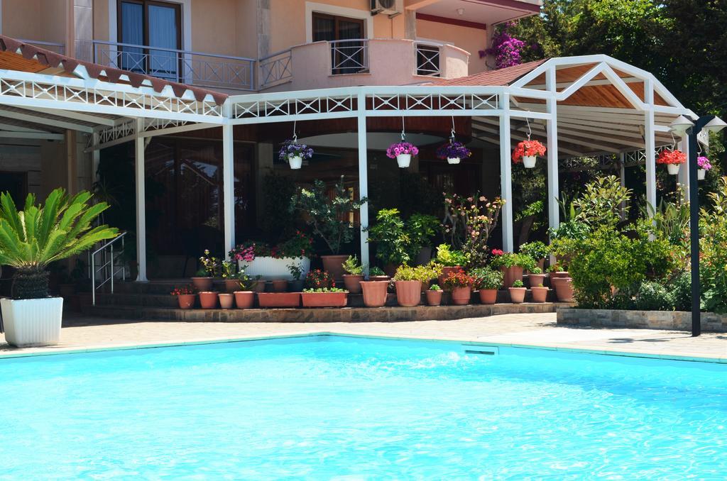סרנדה Jb Hotel מראה חיצוני תמונה