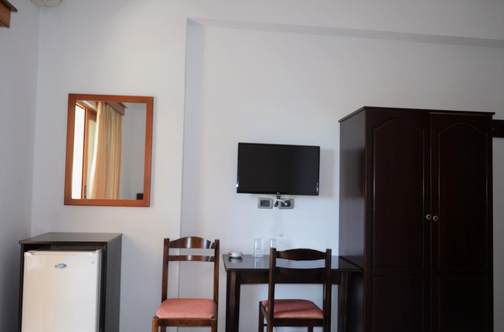 סרנדה Jb Hotel מראה חיצוני תמונה
