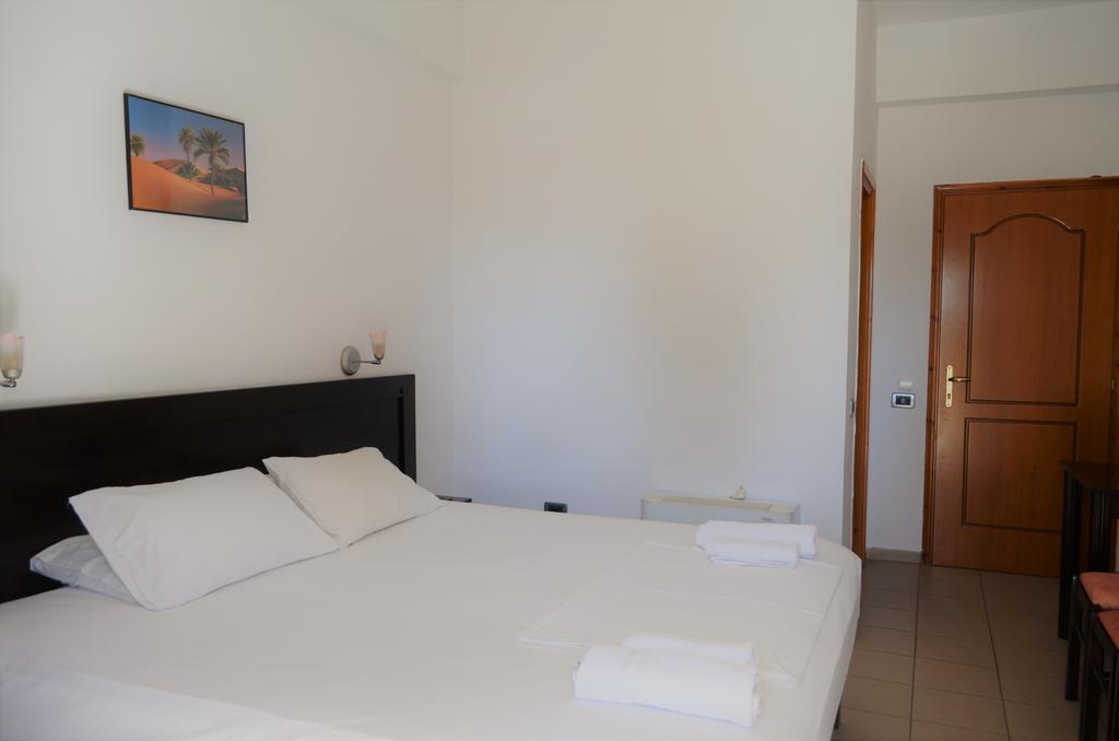 סרנדה Jb Hotel מראה חיצוני תמונה
